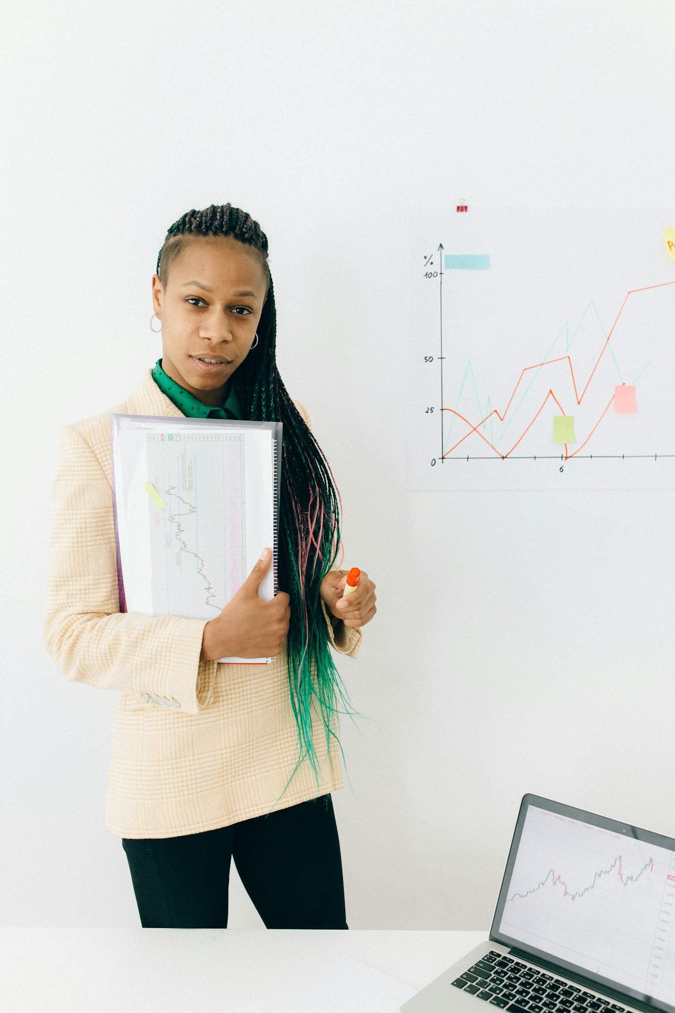confident-analyst-presenting-financial-data-and-growth Pricing